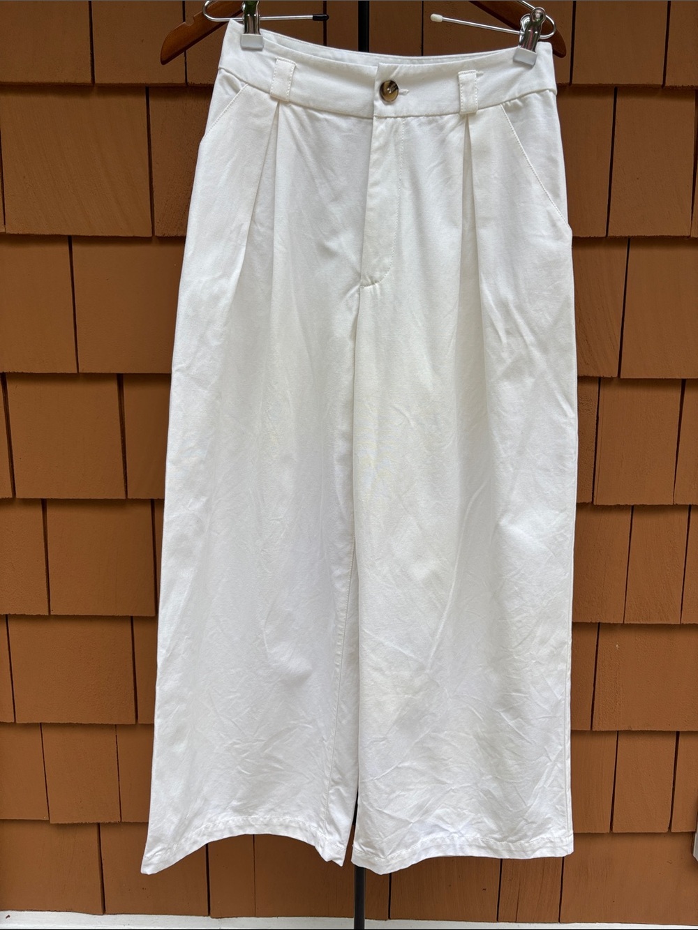 URBAN OUTFITTERS | White Wide Leg High Waist Pleated Minimalist Pants | Size 4